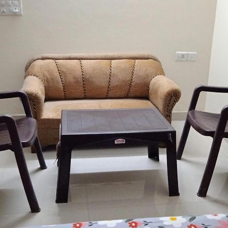 Hare Krishna Home Stay Vrindavan Exterior photo